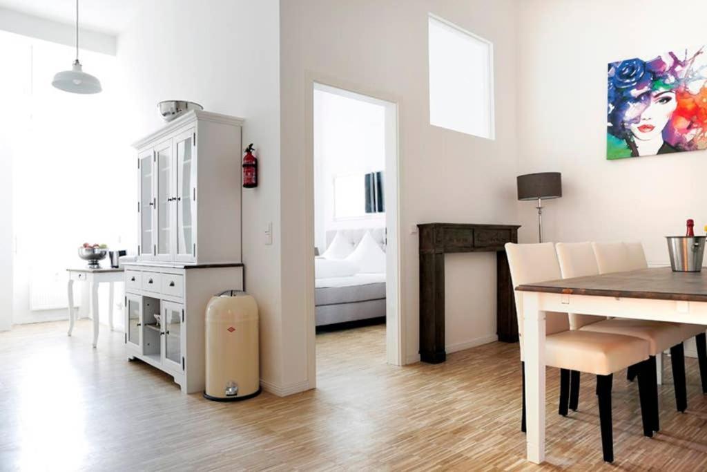Sc 06 By Rockchair Apartments L Superhost Status L 4 Bedrooms Boxspringbeds 2 Bathrooms Balcony Elevator - Cozy Family & Business Flair Welcomes You! ベルリン エクステリア 写真